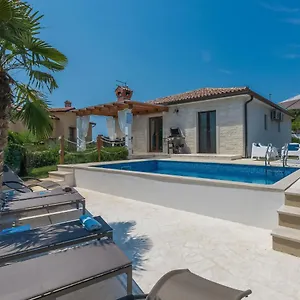 Joy By Interhome Ferienhaus Novigrad Istria